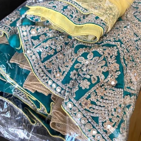 Lehenga Choli Indian Pakistani Formal Wedding Attire Heavy Designer - Picture 8 of 10